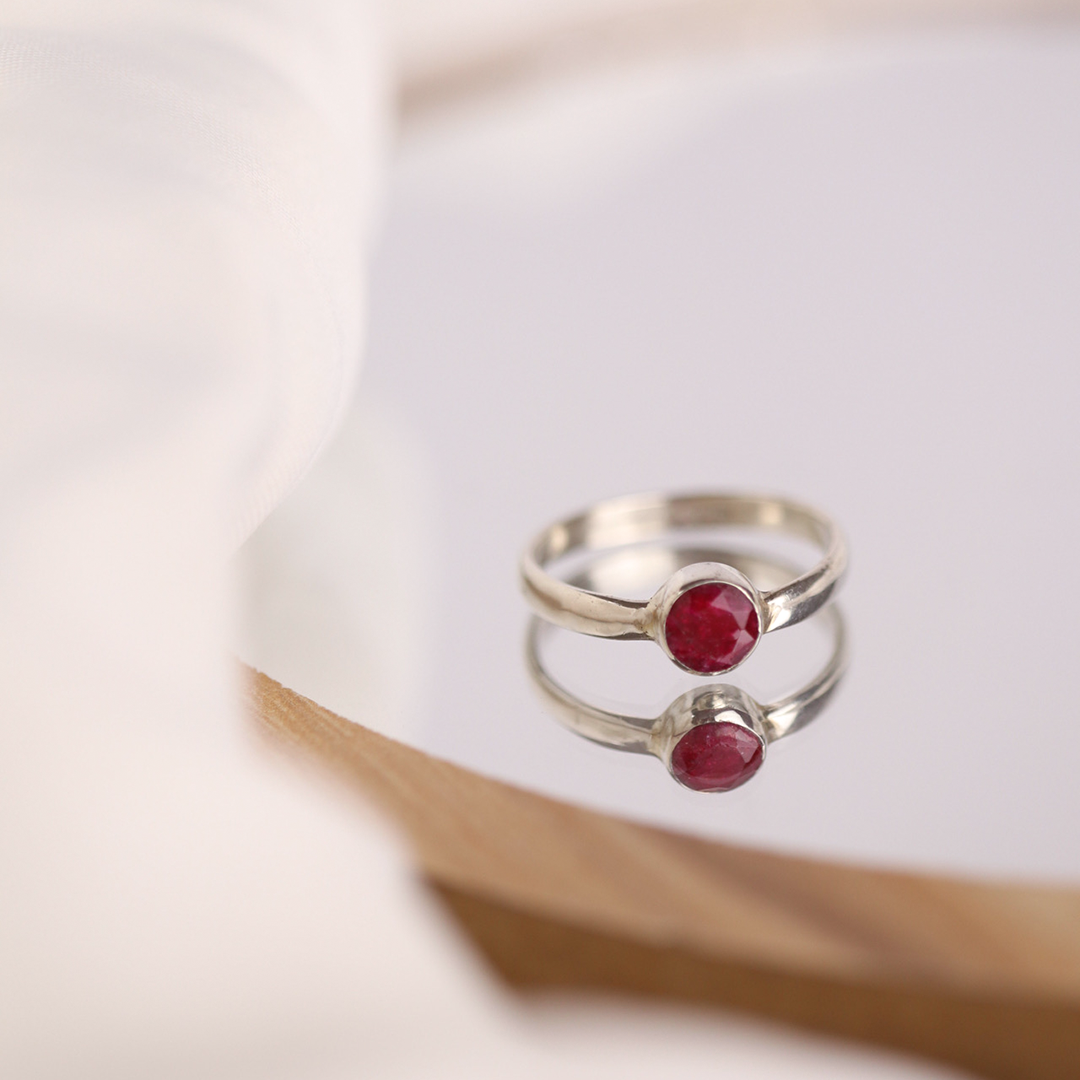 Una Rubin Ring Silber - Spirit of Liebs