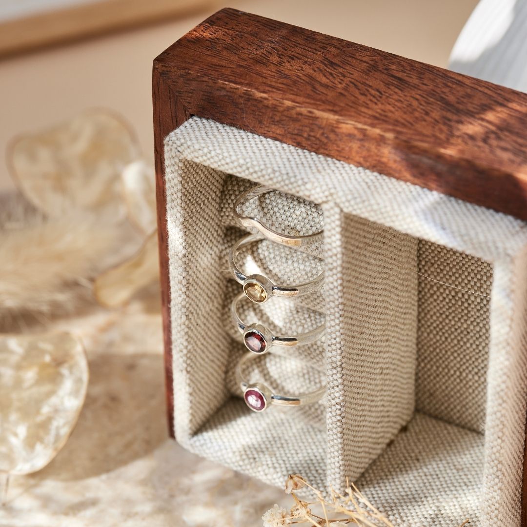 Una Rubin Ring Silber