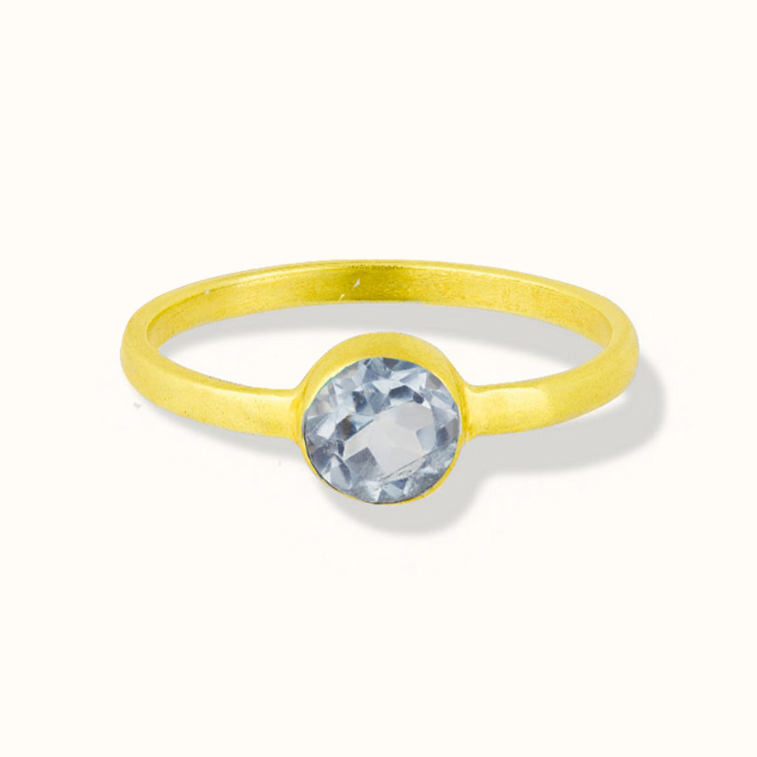 Una Topas Ring Golden