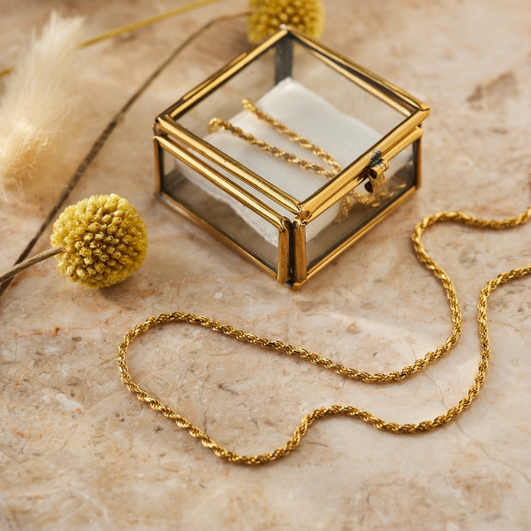 Verona Kette Golden