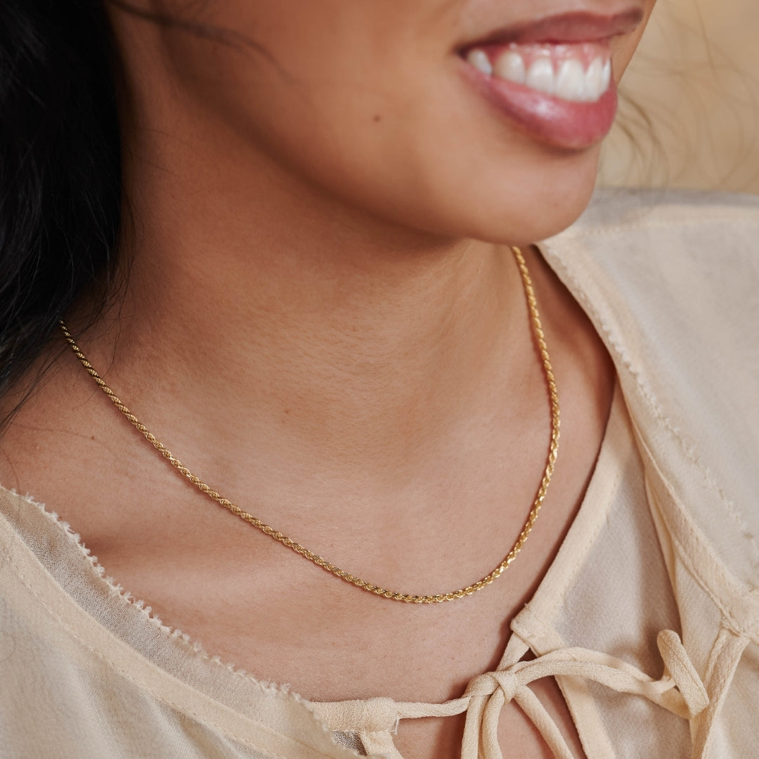 Verona Kette Golden