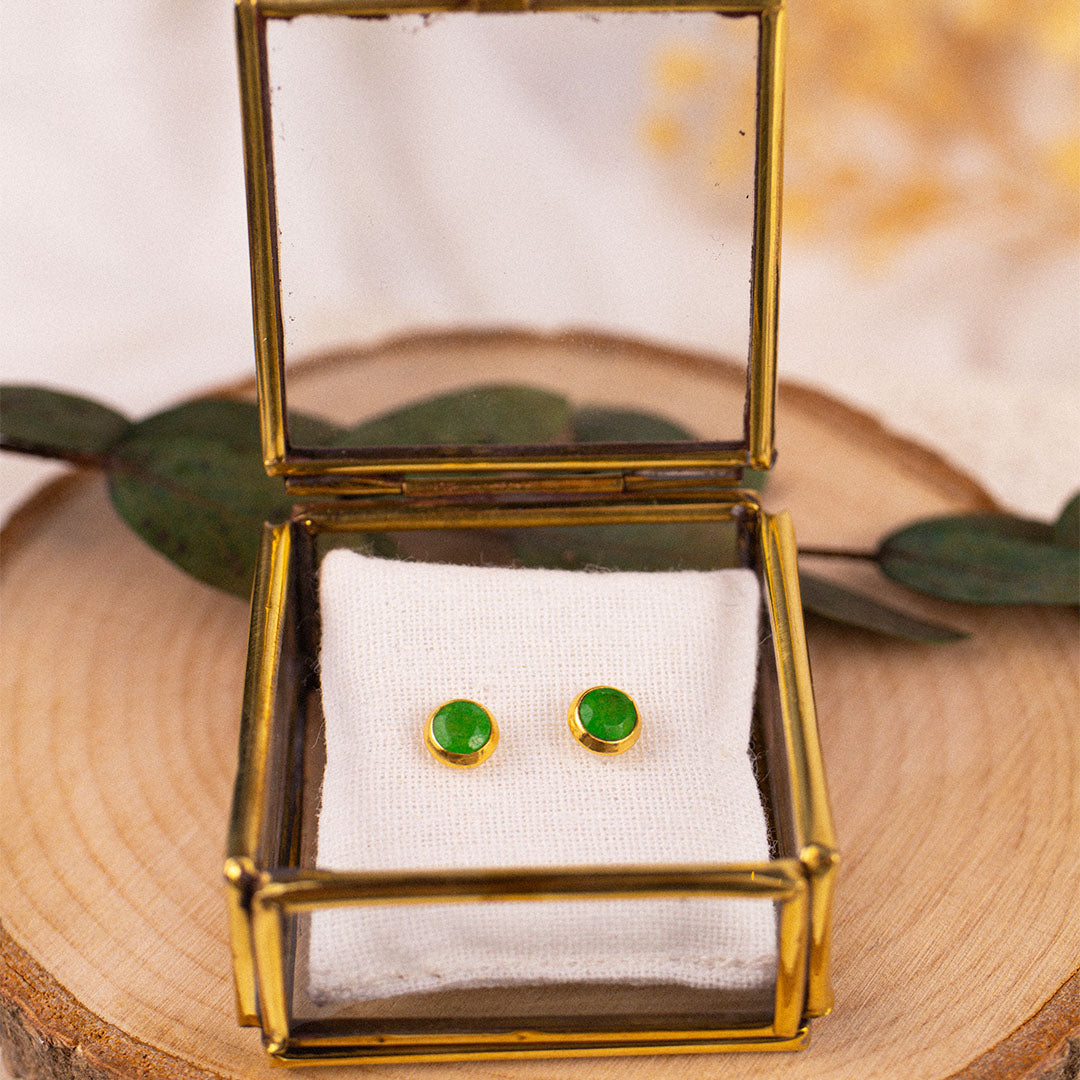 Waage Jade Ohrstecker Golden