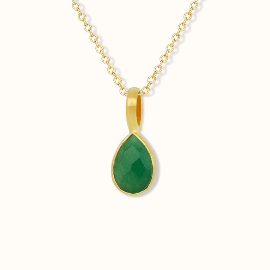 Waage Jade Charm Golden