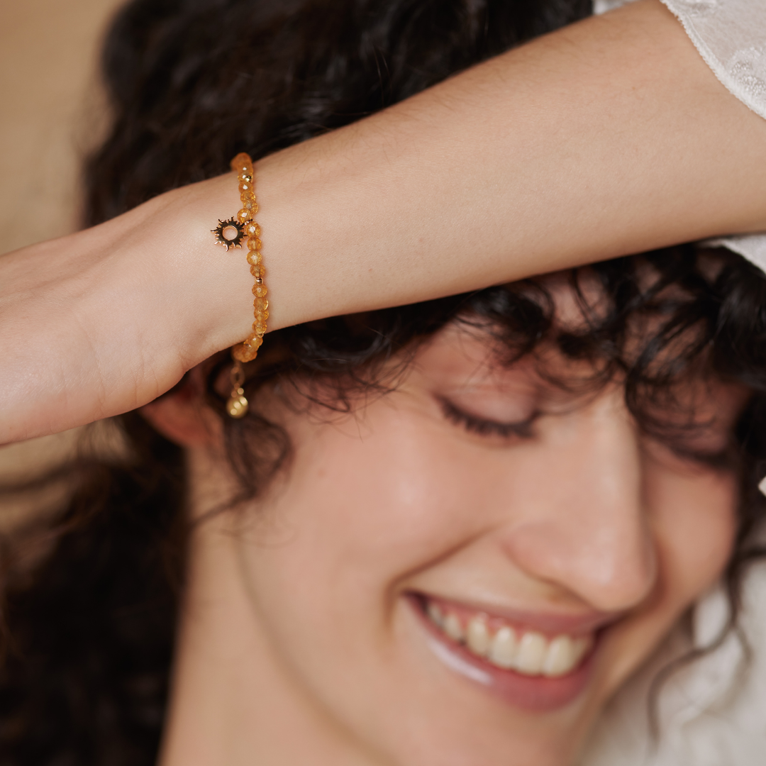 "Walking on Sunshine" Armband Golden