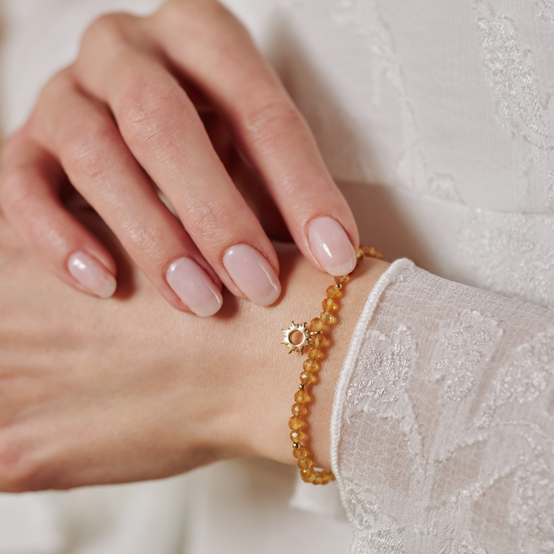 "Walking on Sunshine" Armband Golden