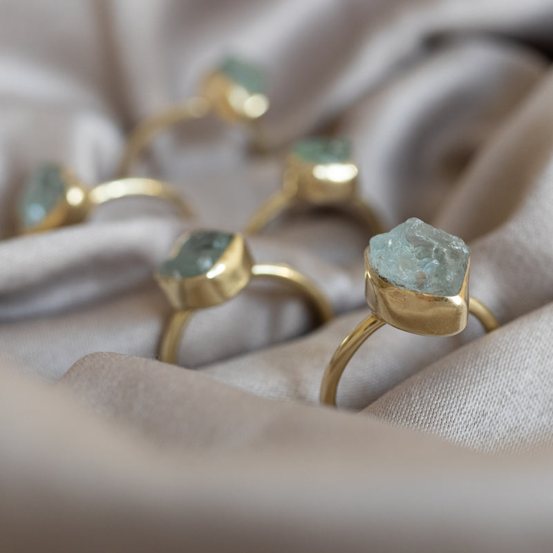 Gaia Aquamarin Ring Golden