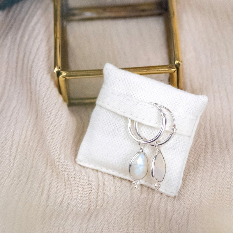 RIO Drops Mondstein Small Hoops Silber