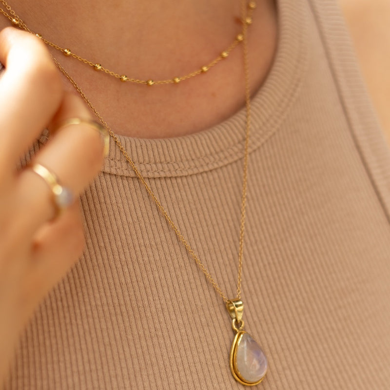 Venus Mondstein Charm Golden