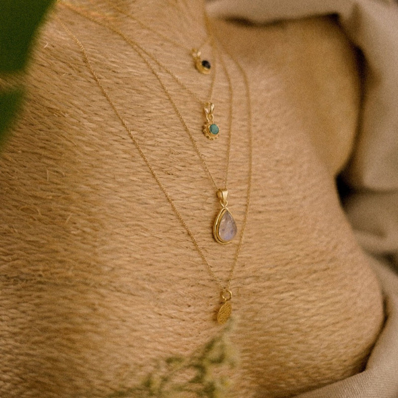 Venus Mondstein Charm Golden