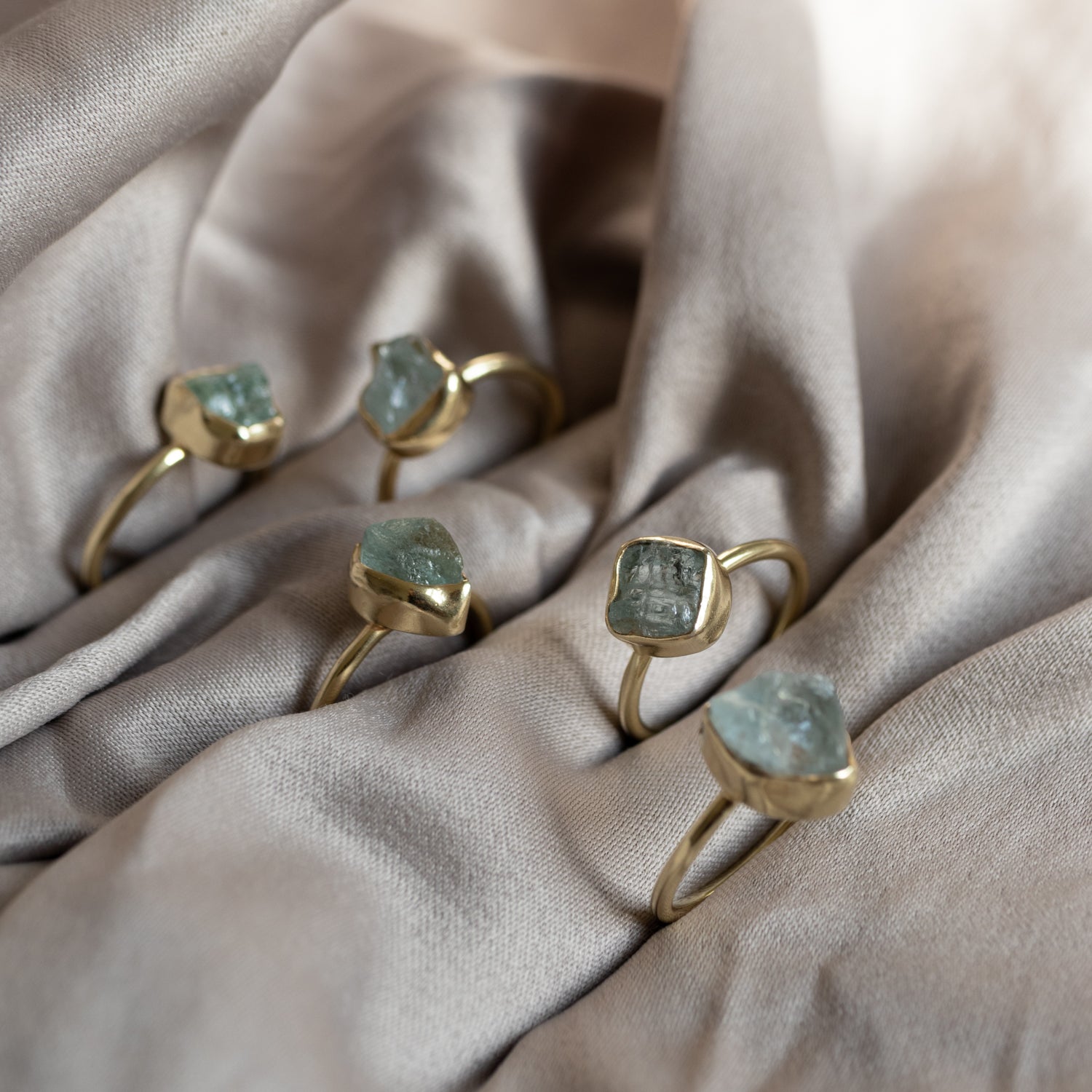Gaia Aquamarin Ring Golden - Spirit of Liebs