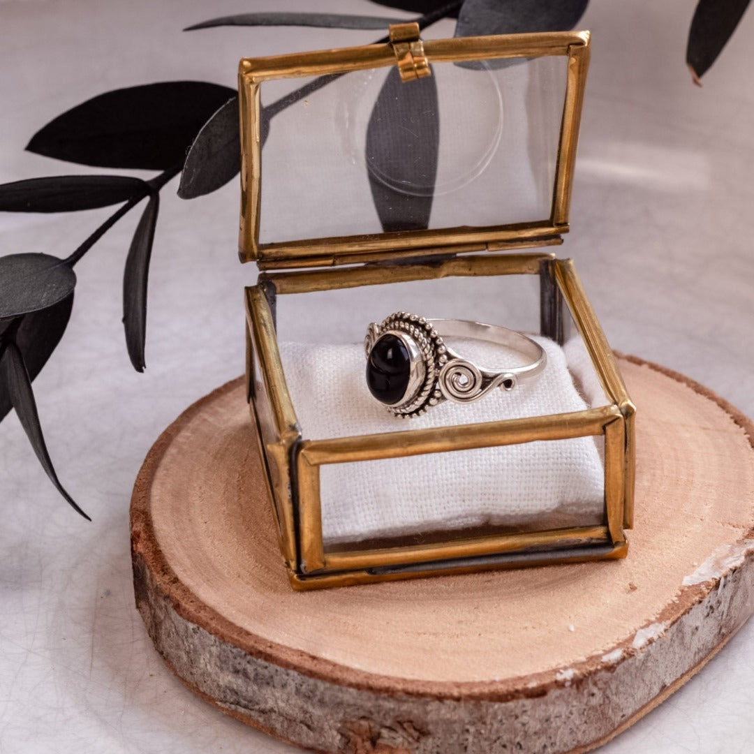 Nirmala Onyx Ring Silber - Spirit of Liebs