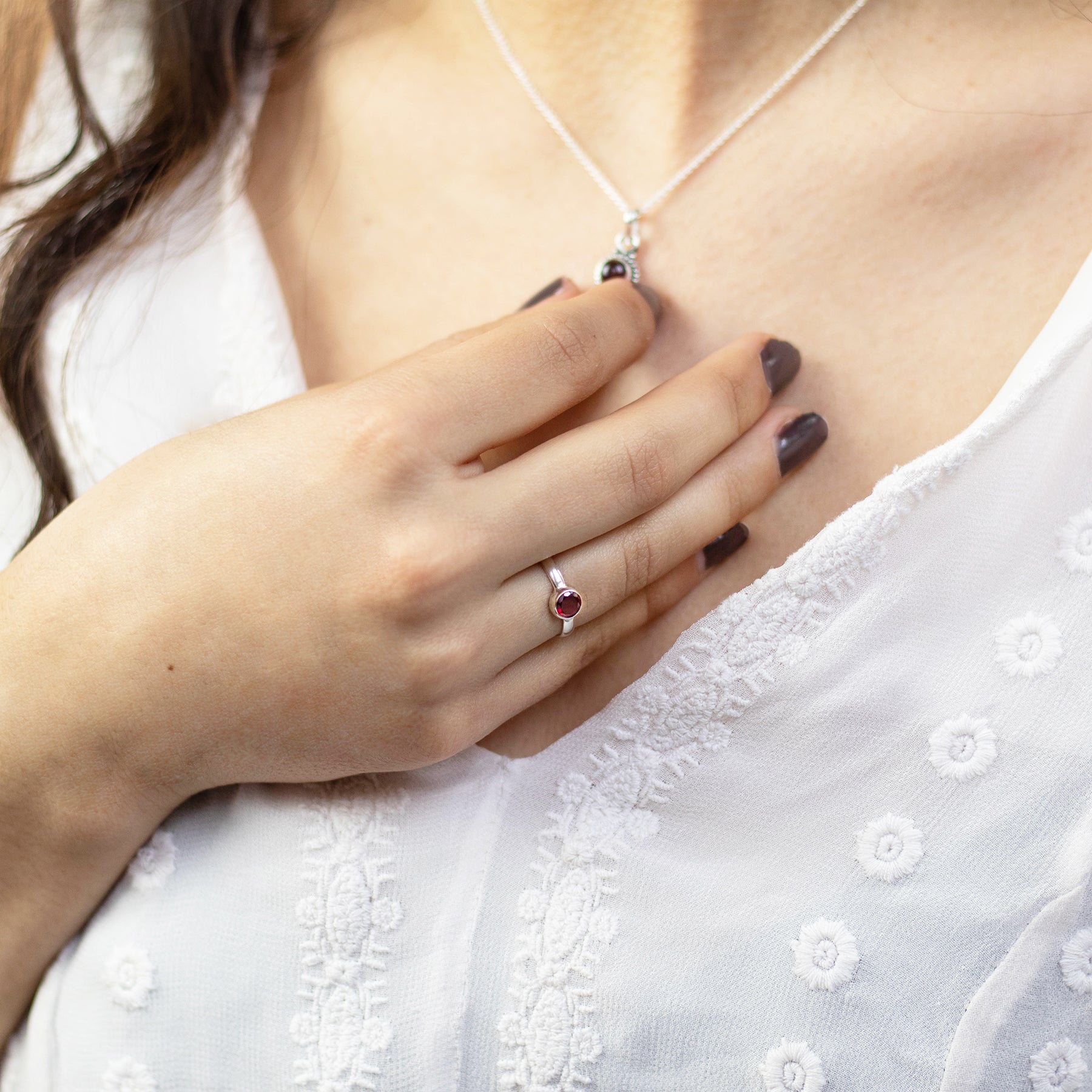 Una Granat Ring Silber - Spirit of Liebs