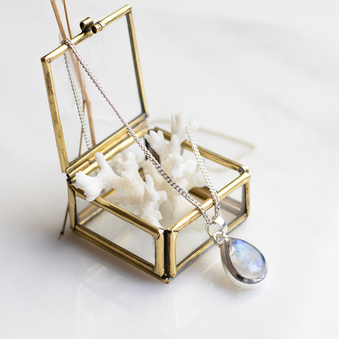 Venus Mondstein Charm Silber - Spirit of Liebs